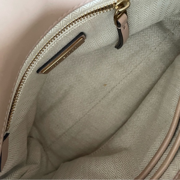 TORY BURCH KIRA CHEVRON SMALL CONVERTIBLE SHOULDER BAG - Picture 3 of 8